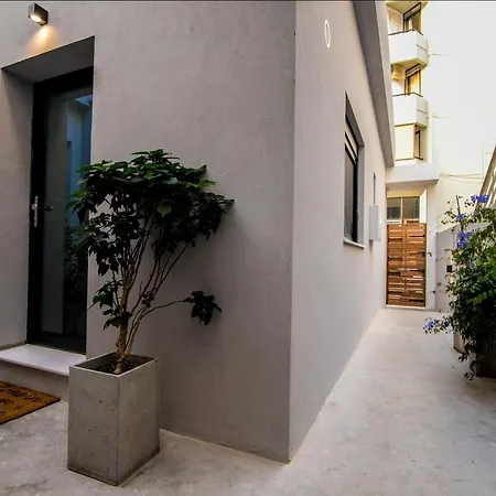 Διαμέρισμα Oasis Luxury Place *